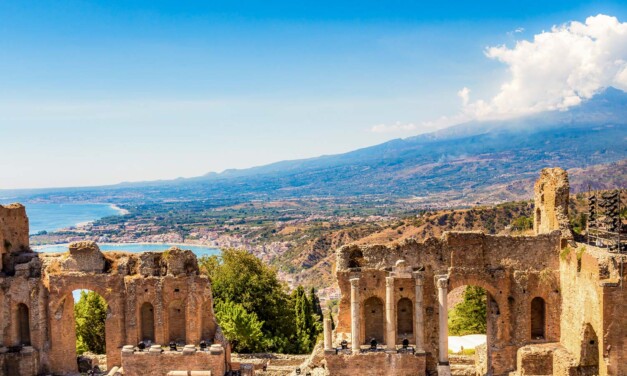 Taormina – Siziliens Hügelstadt mit Blick auf den Ätna
