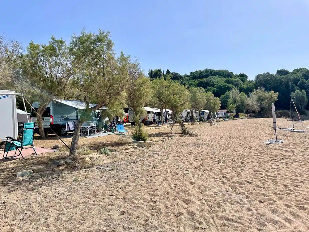 Camping & Kitesurfing rund um den Peloponnes - CAMPING Magazin