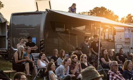 GATES OF SUMMER startet am Faaker See in die Campingsaison