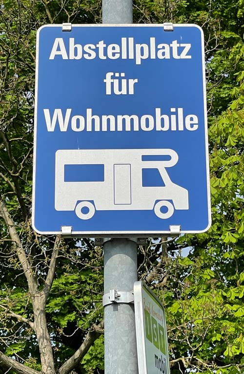 Parkplatz Stellplatz Schild