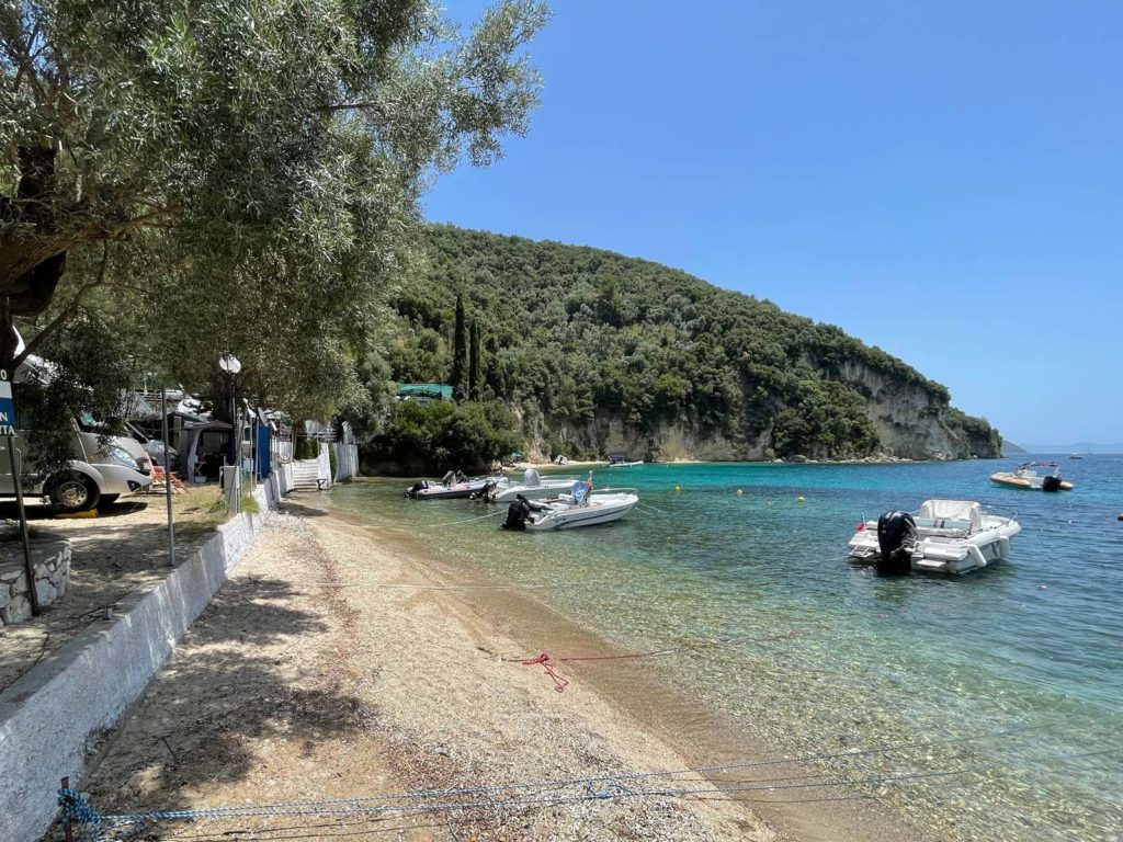 Beach Camping Santa Maura ©VANLIFE_Magazin