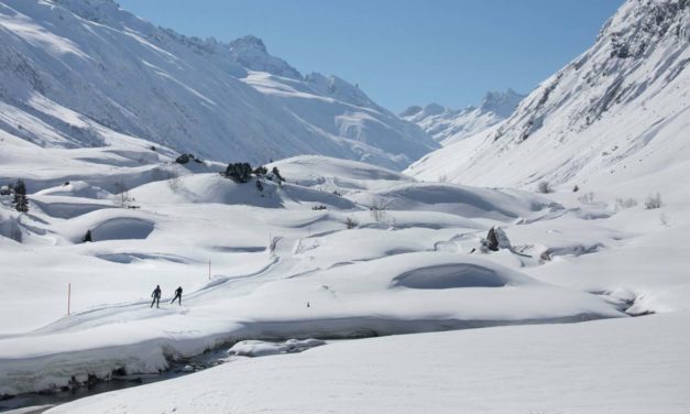Wintercamping in Tirol: Wintersport und Wellness